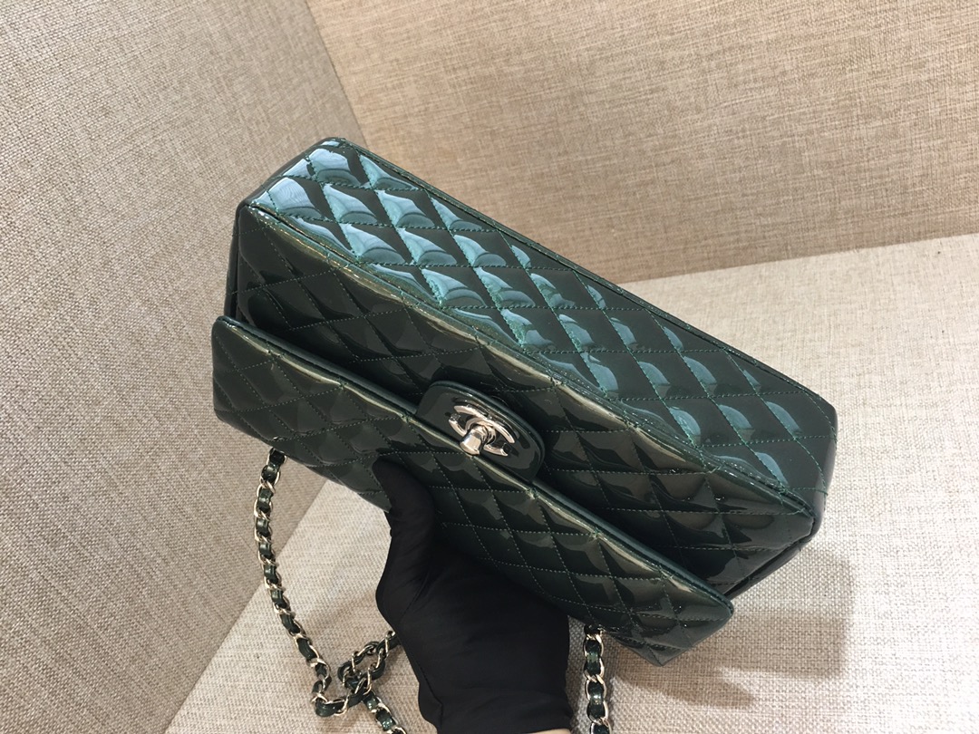 Medium Classic Flap Patent Leather Bag AO1112 Green/Silver